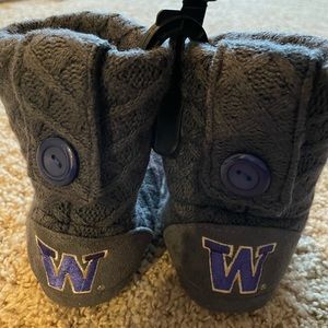 University of Washington slippers